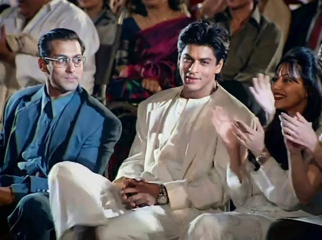 LifeOfRaj_'s tweet photo. Chal na chuwtiye https://t.co/UV0mKRlZ8N
