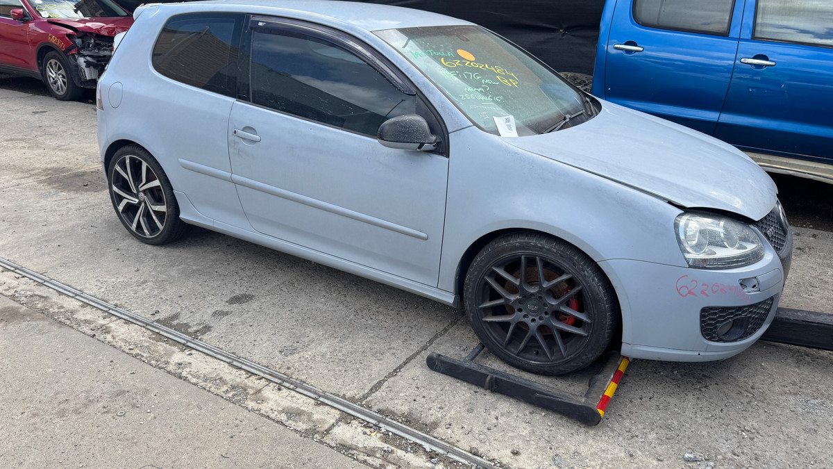 parts49765's tweet image. Now Wrecking: 2008 Volkswagen Golf GTI — Manual, 2.0L Petrol, white. Genuine parts available (VIN WVWZZZ1KZ8W217927). Ideal for restorations &amp;amp; repairs. Details: wix.to/fzEQhq3 #GolfGTI #VW #CarParts #NowWrecking