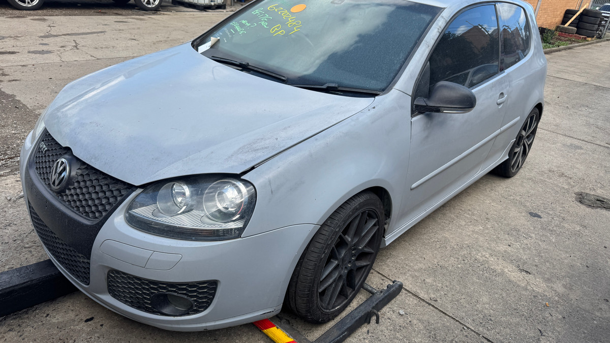 parts49765's tweet image. Now Wrecking: 2008 Volkswagen Golf GTI — Manual, 2.0L Petrol, white. Genuine parts available (VIN WVWZZZ1KZ8W217927). Ideal for restorations &amp;amp; repairs. Details: wix.to/fzEQhq3 #GolfGTI #VW #CarParts #NowWrecking