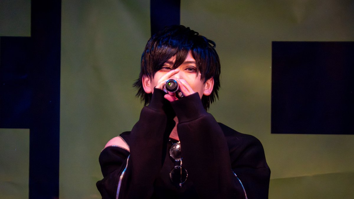 shitone4444's tweet photo. 《📸詞と音 フォトレポート📸》
第一章 / 猫こねこ@渡部
@gesgest121 

=Setlist=
クスシキ
lulu.
しわあわせ
カルマ

Photo by @g_ace_mix 

#詞と音 #猫こねこ https://t.co/SfIGGPf2an