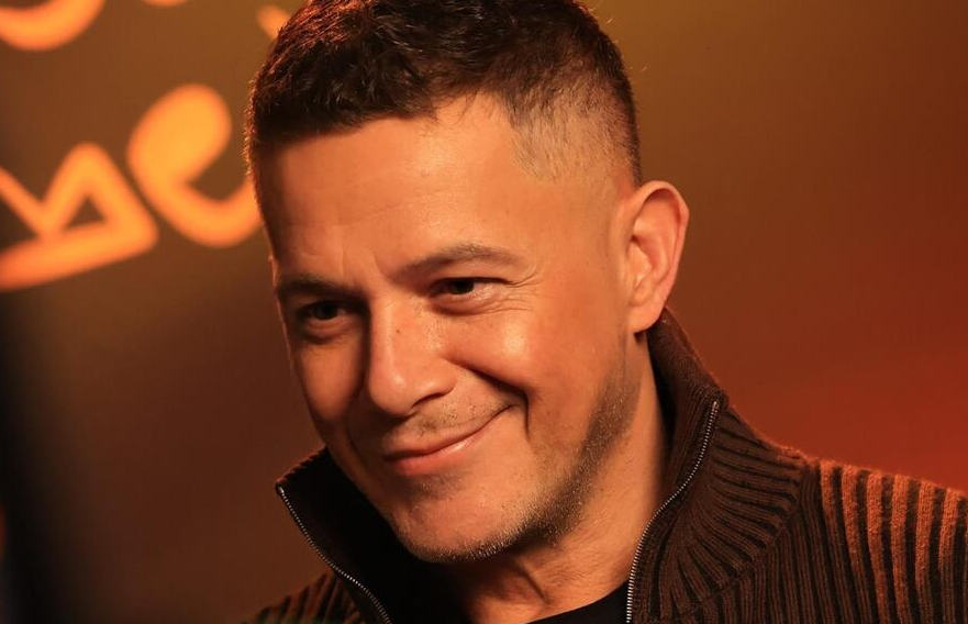 Alejandro Sanz llevará su historia más personal al Festival de Tribeca ow.ly/NYFH50YNKS9