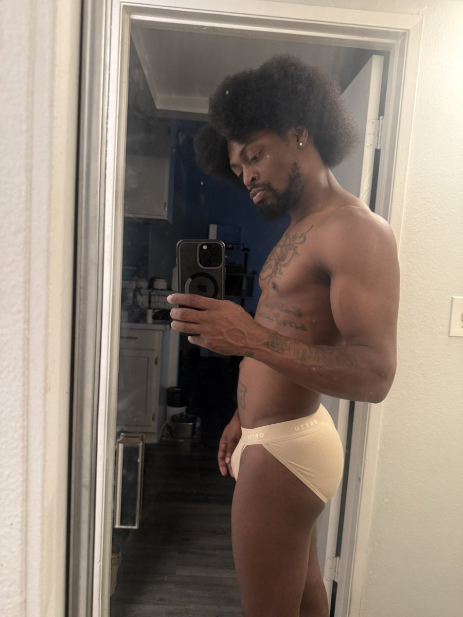 KyzerZaddy🇯🇲 tweet media