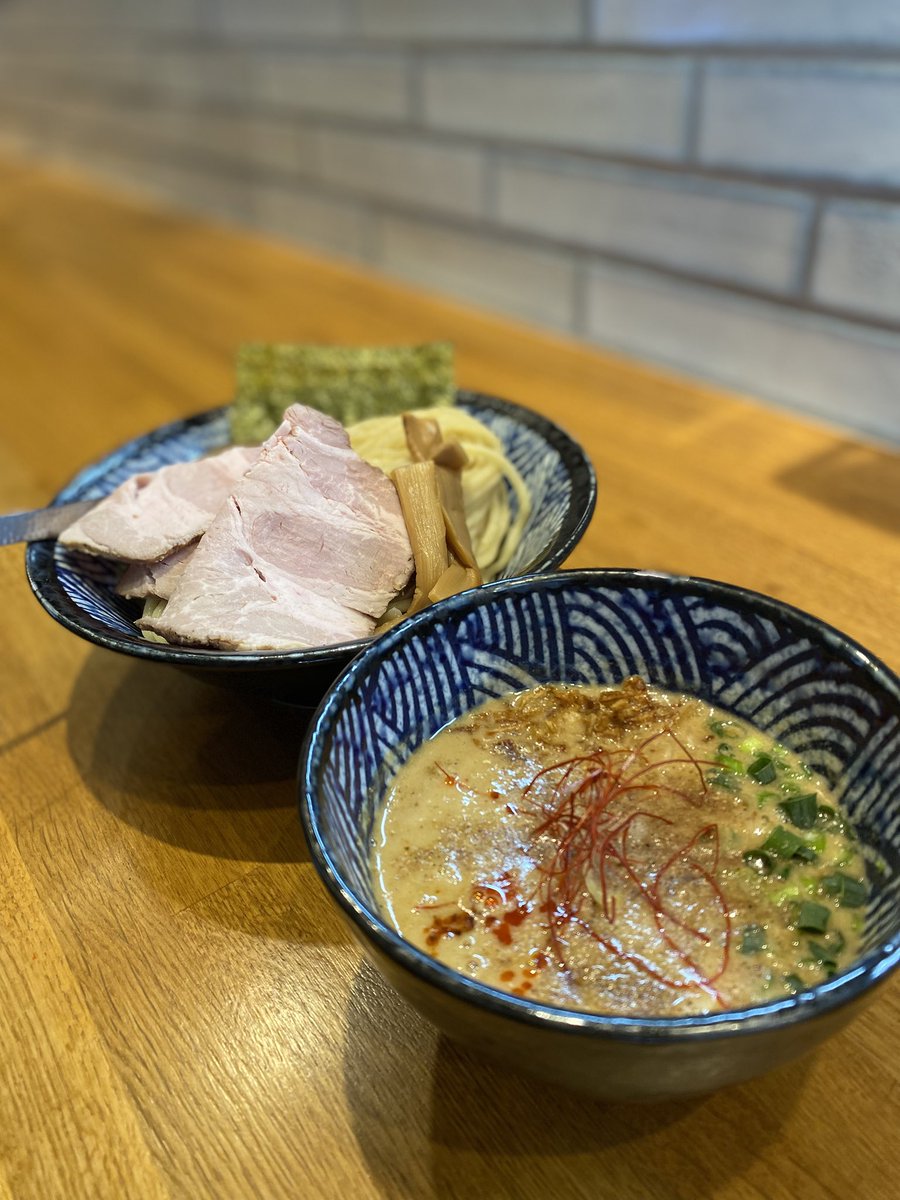 4月22日 水曜日

おはようございます☀️
本日も日差しが暖かい朝ですね！

本日も限定「担々つけめん」ございます！
スープ割りまで美味しく召し上がれる中毒性の高い1杯です😋

本日も沢山のご来店お待ちしております！