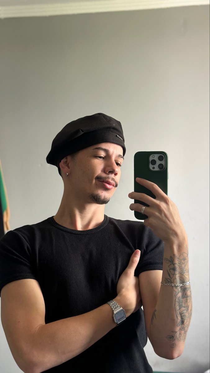 caosdoues's tweet photo. o novo filtro do Instagram tá fodaaa https://t.co/AUKAwvfX7g