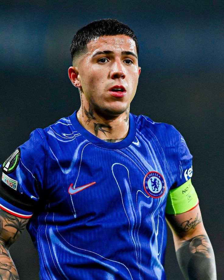 its_yomide7's tweet image. Brighton’s high press completely suffocated Enzo Fernández and Roméo Lavia in the middle of the park. No room to breathe. #BHACFC #Analysis