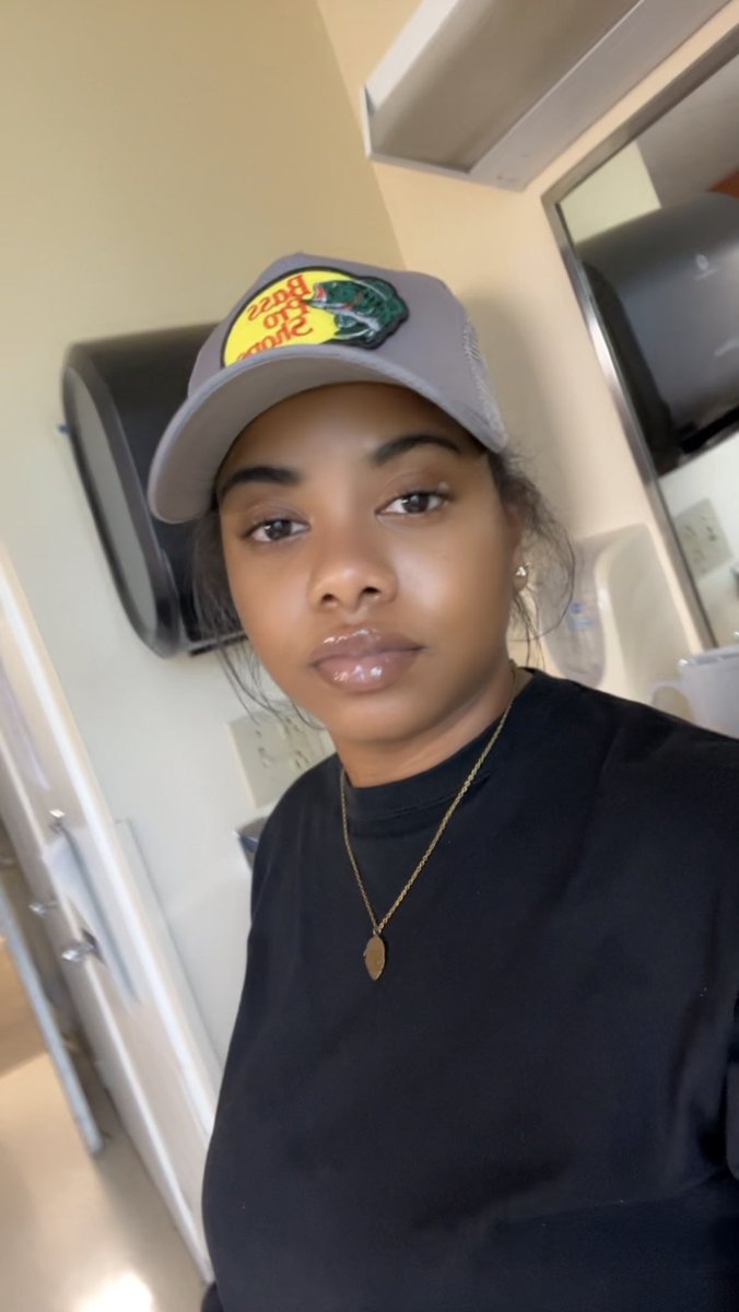 PrettyFaceFe🖤 tweet media