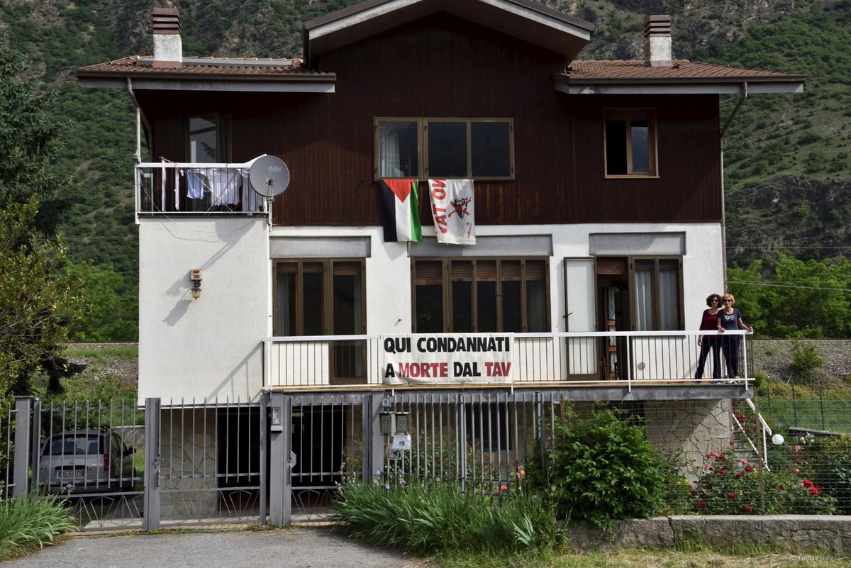 paolabest64's tweet photo. 📌 Domani mattina #UltimoAtto con la Presa in #Possesso della #Casa e del #Terreno.
Dopo tanta #Amarezza e #Rabbia, ci rimarranno Bellissimi #Ricordi che nessuno potrà cancellare con un tratto di Pennarello su una Mappa !!!
#LucaPerino #EspropriatoTAV
(Val di Susa)
🥺🫂❤ https://t.co/UsmNHQIFnN