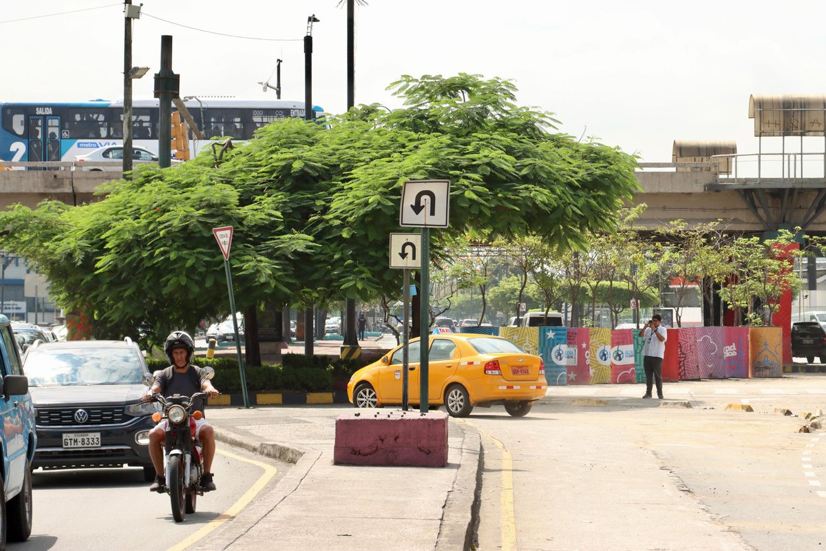 ATM Guayaquil tweet media