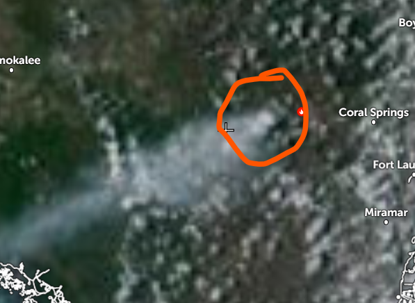 alextropicalwx's tweet image. Also tracking a growing wildfire (900 acres) in interior Broward County. This area was avoided by rainfall yesterday, which led to the localized increased fire risk. #Florida #Wildfires