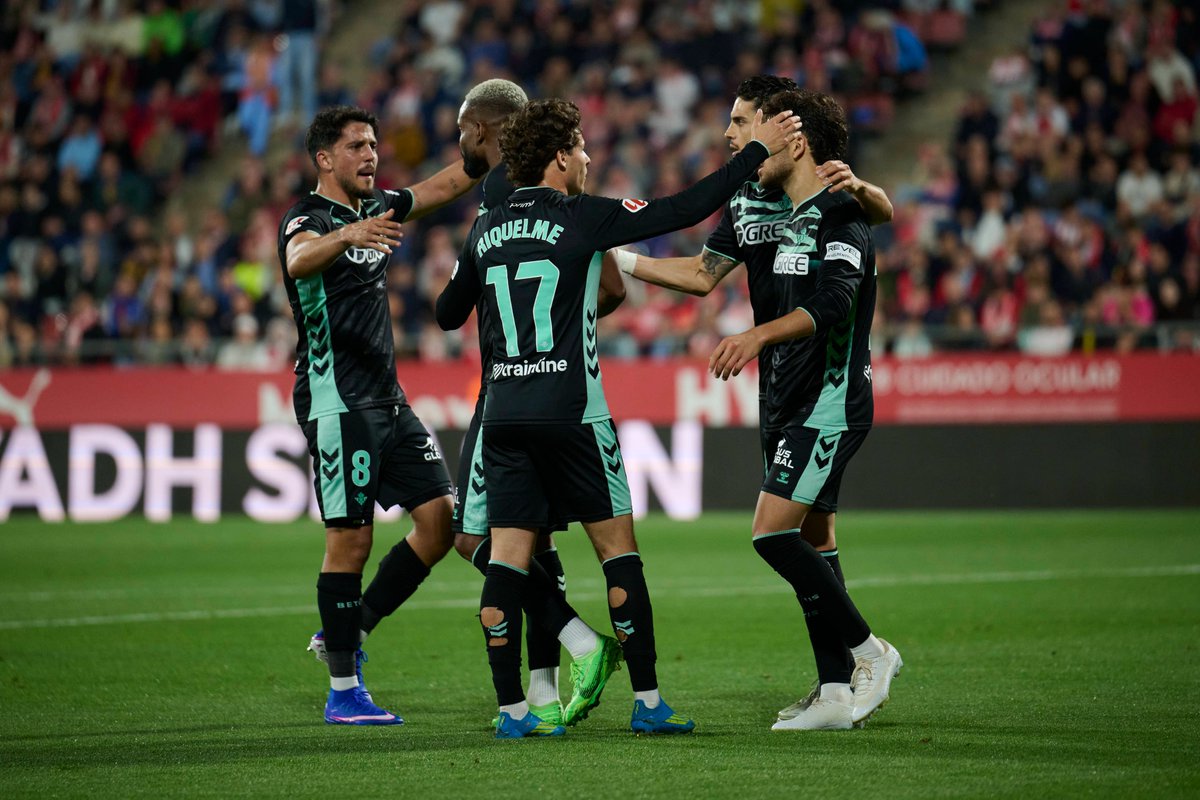 RealBetis's tweet photo. Triunfo de 𝗘𝗤𝗨𝗜𝗣𝗢 💚 https://t.co/RfHYWgSjqS