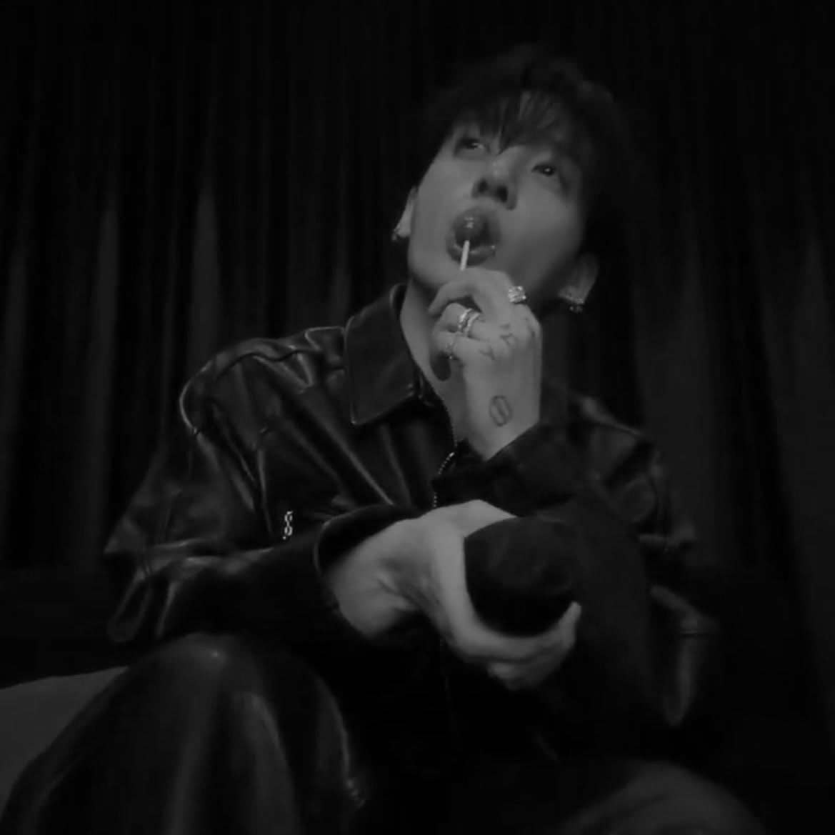 lila⁷ | IS SEEING BTS tweet media