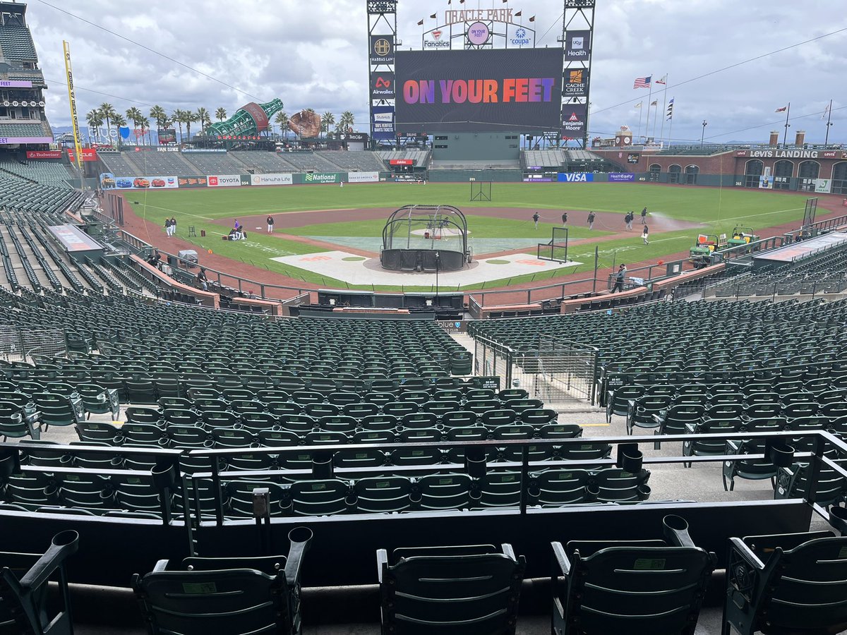 Dylan Hernández tweet media