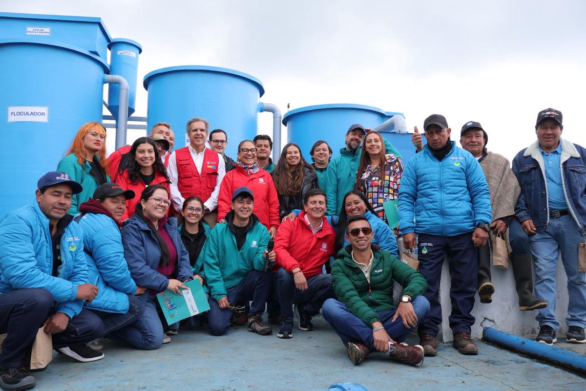 APC Colombia tweet media
