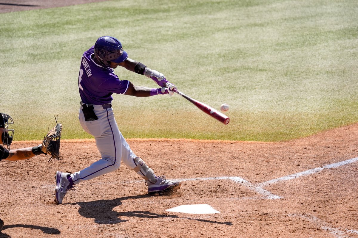 KStateBSB's tweet image. THERE IT IS 💥

@kennedee27 breaks the junior single-season home run record with his 17th blast of the year, tying the all-time single-season record!