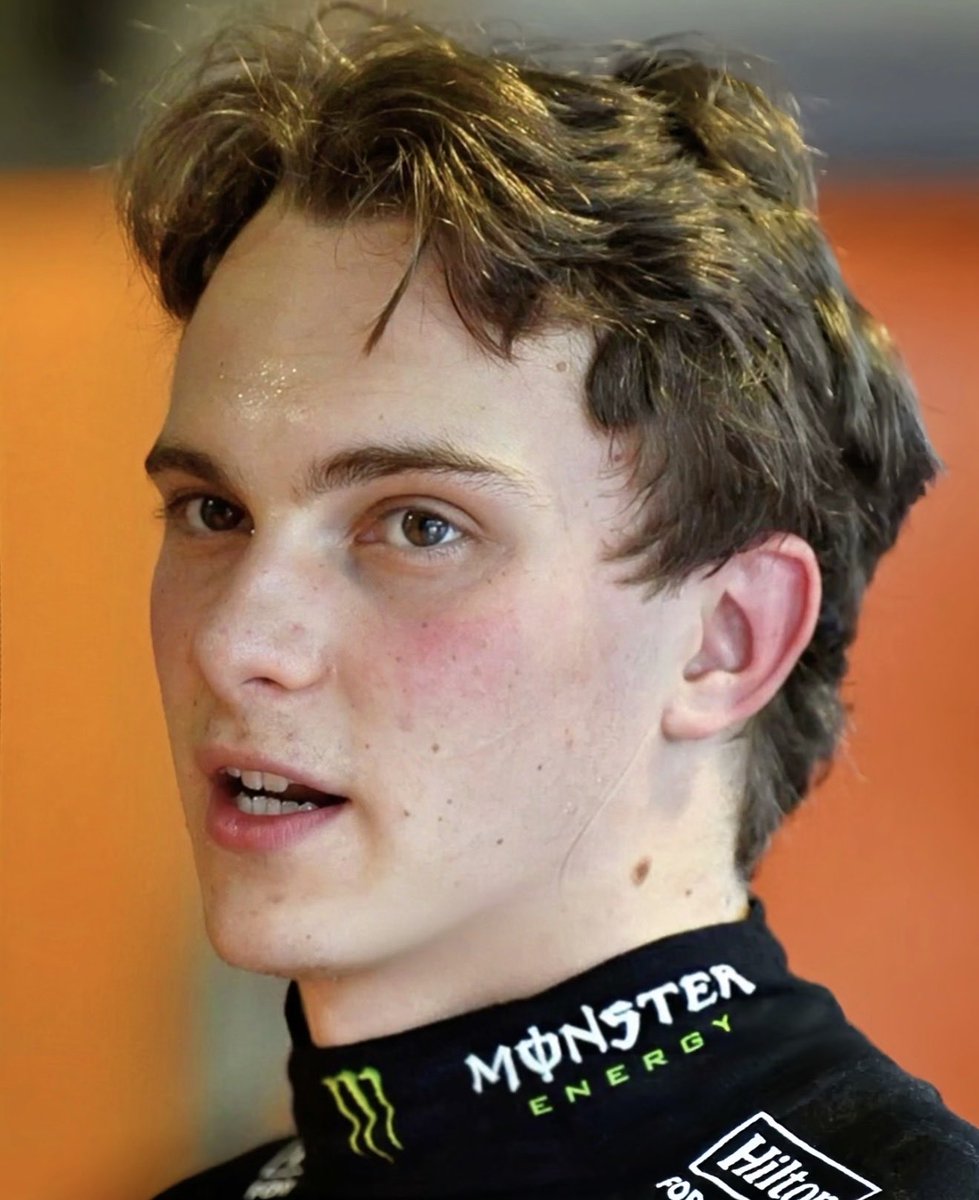 𝑪𝒀𓂃𓈒𓏸🦋 tweet media