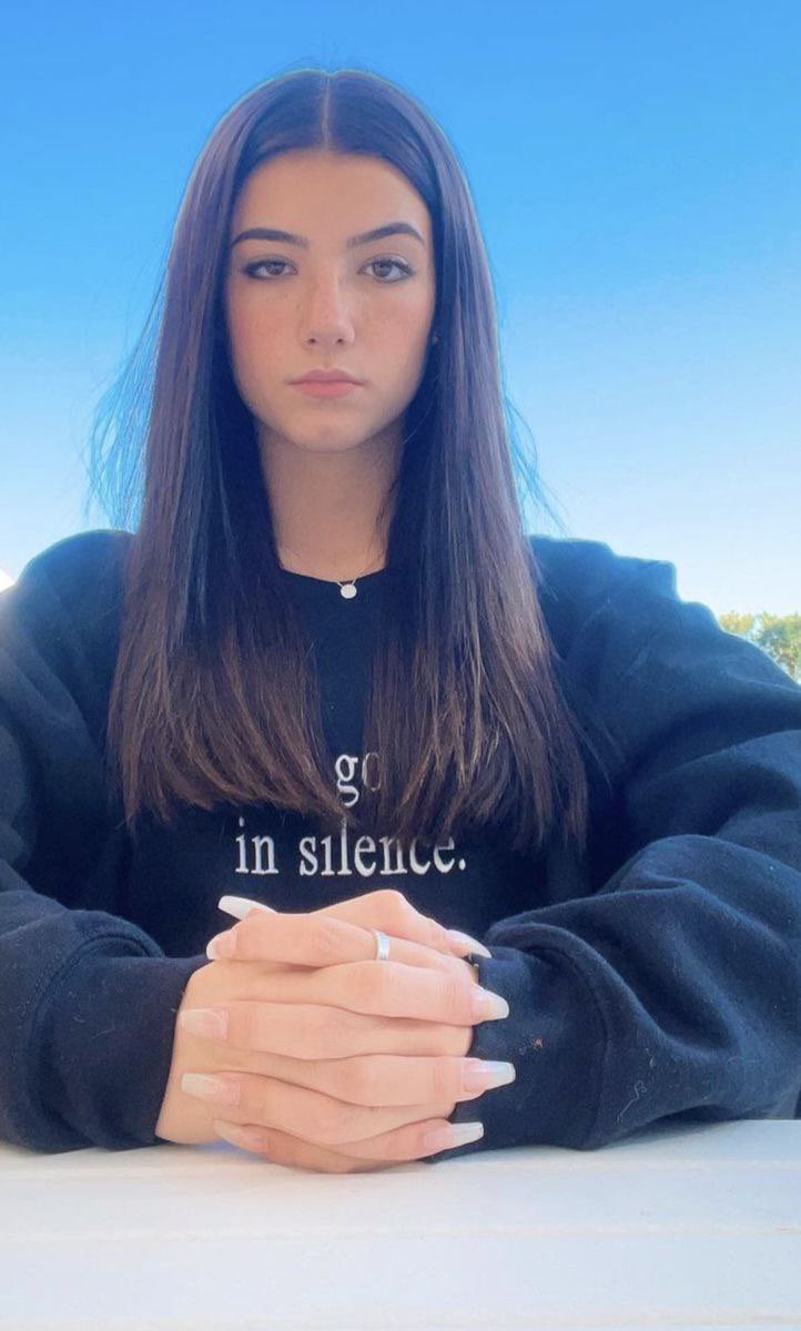 Mommy Charli Sub tweet media