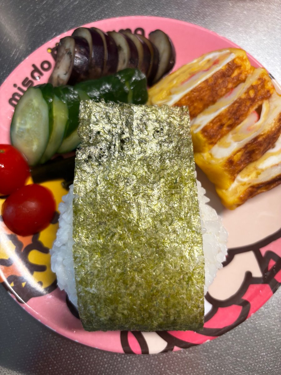 こし tweet media