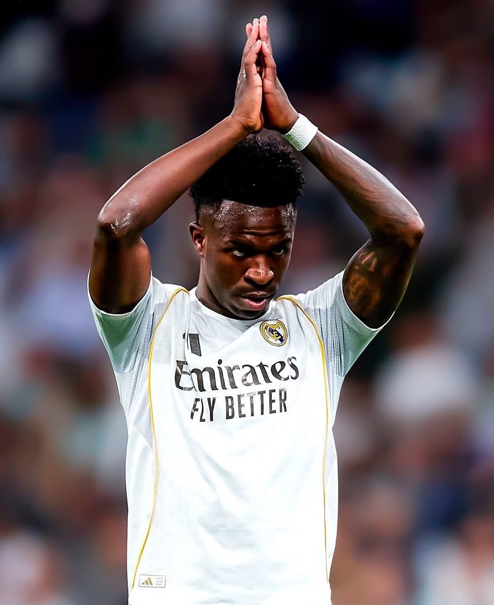 (fan) Adry tweet media