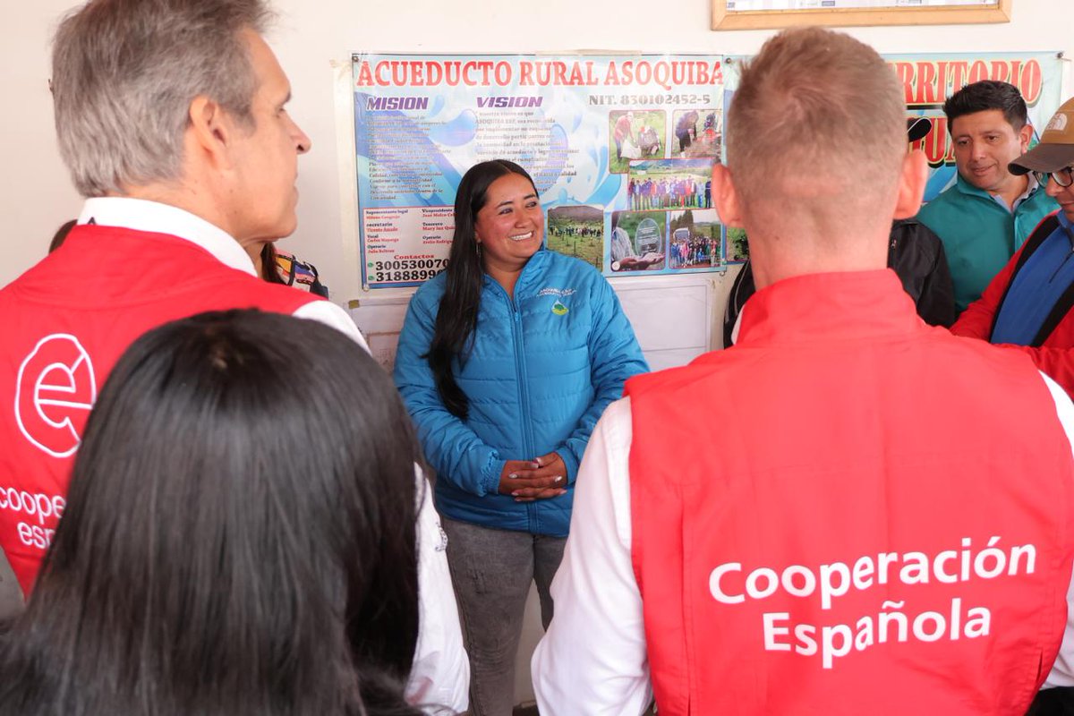 APC Colombia tweet media
