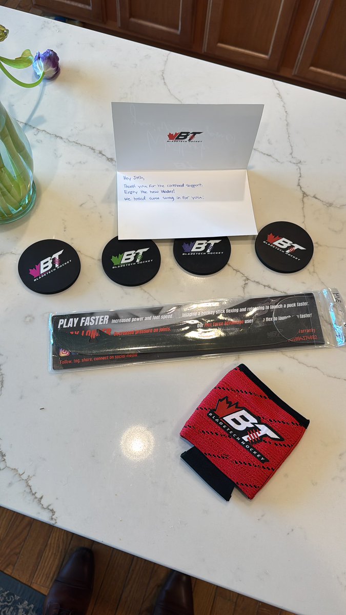 JoshjReuter's tweet image. Just wanna give a shout out to @BLADETECHHOCKEY ! Not only do they make a great product, but they do the little things to make you feel appreciated.   As a business owner myself, I’m grateful for the personal note and the free gifts #hockey #customerservice