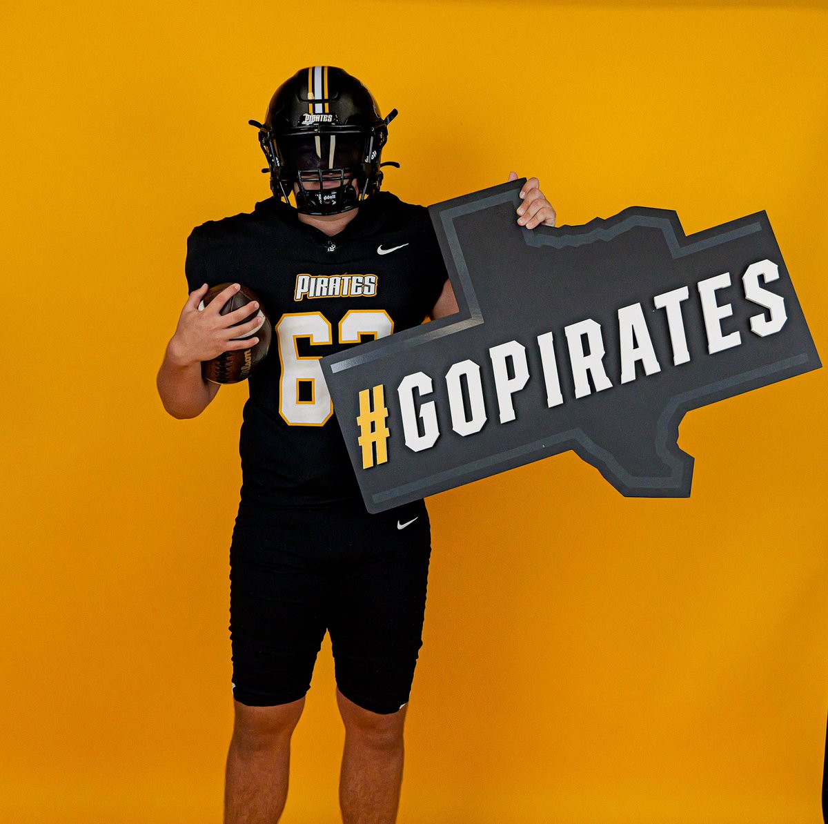 After a great campus visit with <a href="/CoachBishopSU2/">Coach John Bishop</a> and <a href="/CoachMaskSU/">Coach Nick Mask</a>  I’m blessed to receive a offer to <a href="/SUPiratesFB/">Southwestern FB</a> !! 🏴‍☠️🏴‍☠️🏴‍☠️

<a href="/coach_kriesel/">Coach Bill Kriesel</a> 
<a href="/mcvey_todd/">Todd McVey</a> 
<a href="/CoachShaq71/">CoachShaq</a> 
<a href="/othsfalconfb/">Katy Tompkins HS Football</a>