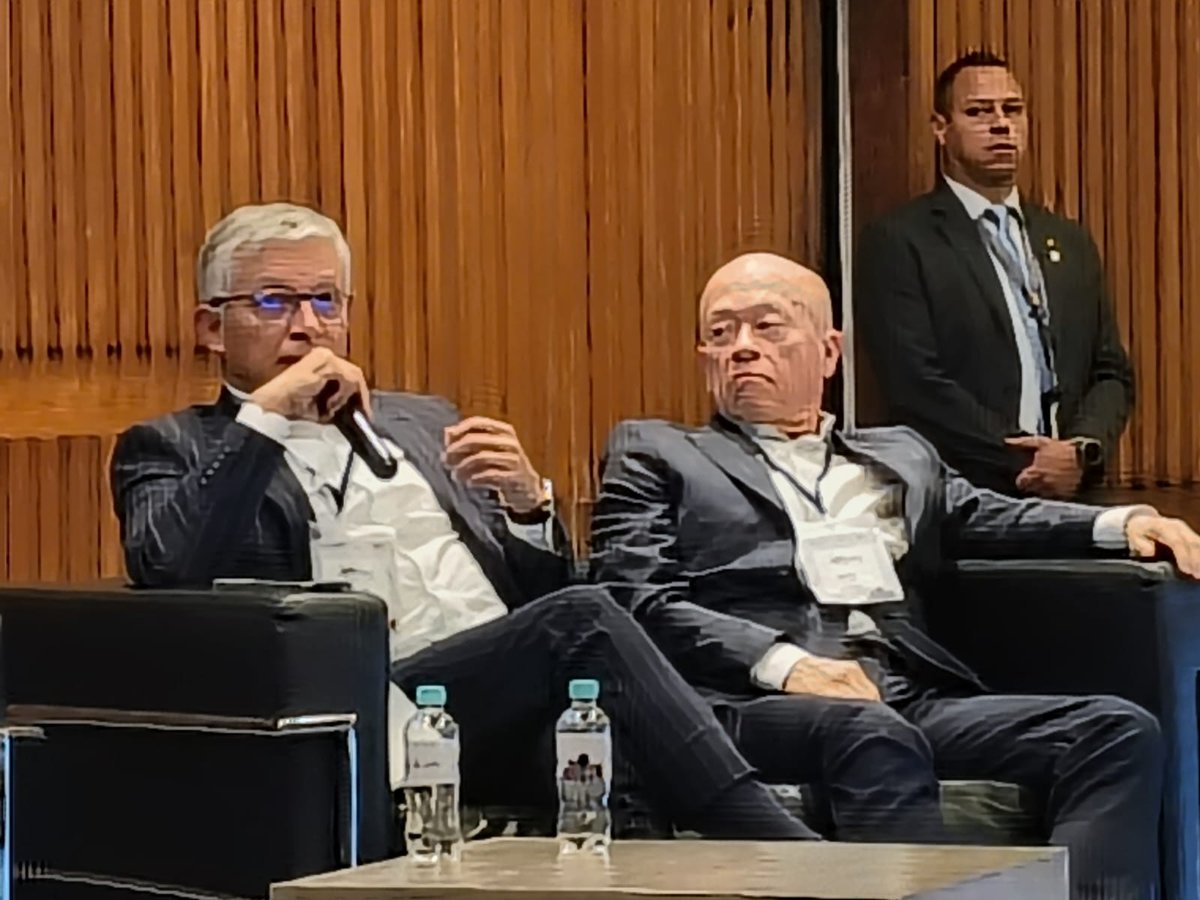 MinHacienda tweet media