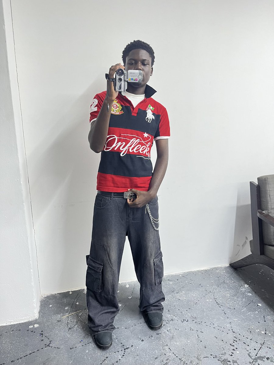Fewaisaac_ tweet media