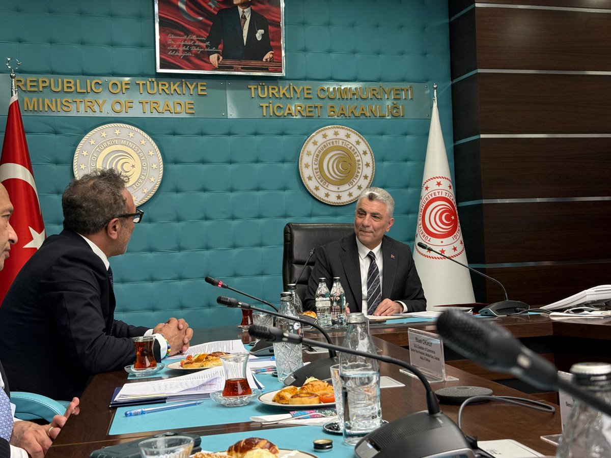 Hamdi Ulukaya tweet media