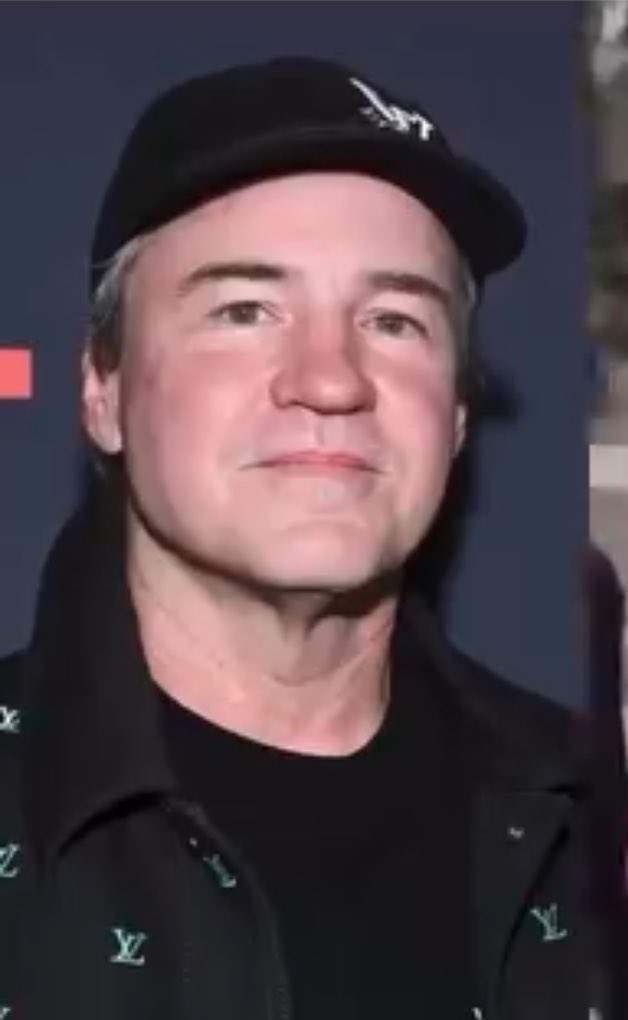 ContextAndReplies tweet media