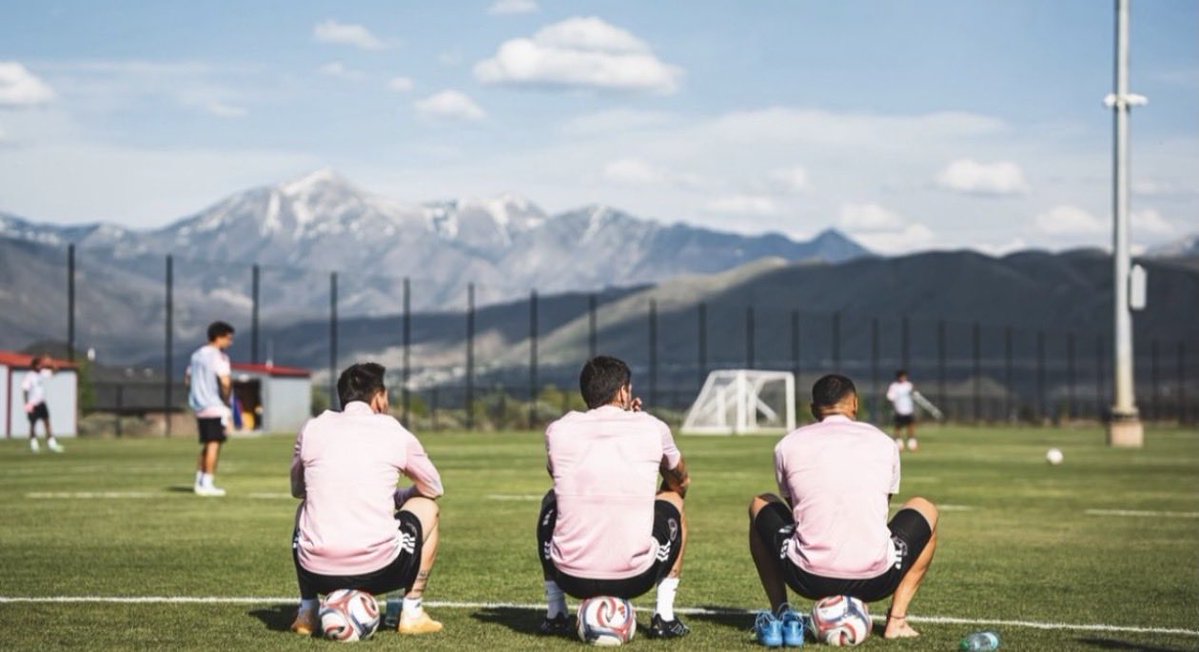 الأسطورة ميسي عبر IG