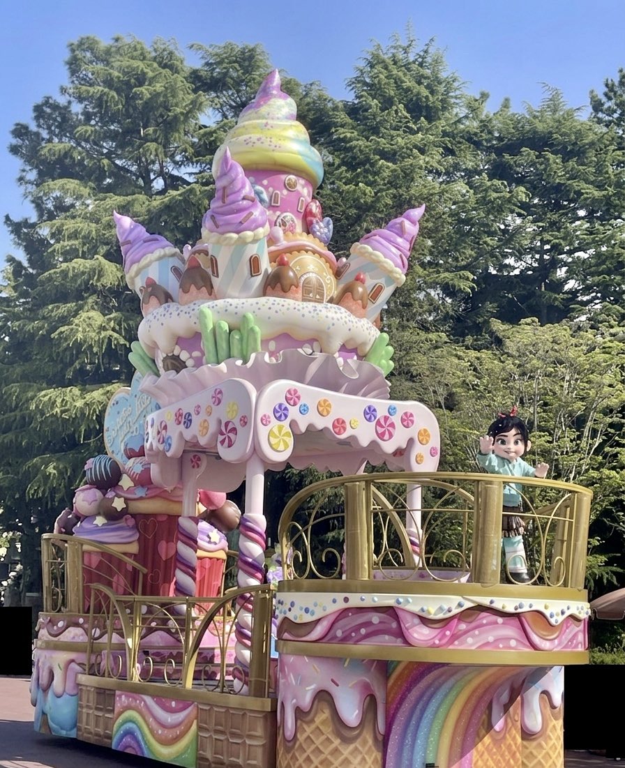 ディズニーランド行ってきた♪
シュガーラッシュのヴァネロペのイベントやってた☺️