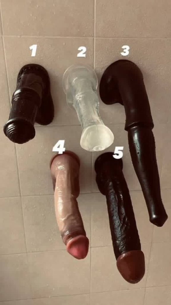 superior king tweet media