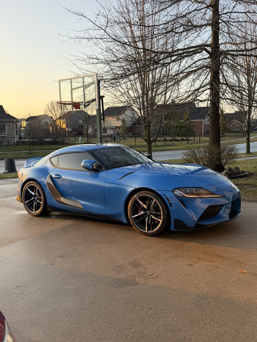 VinnieKiss_'s tweet photo. @tommy_scrapegod I’ve dropped a trans in an autozone parking lot some of them just don’t want it https://t.co/s0VM7Jc344