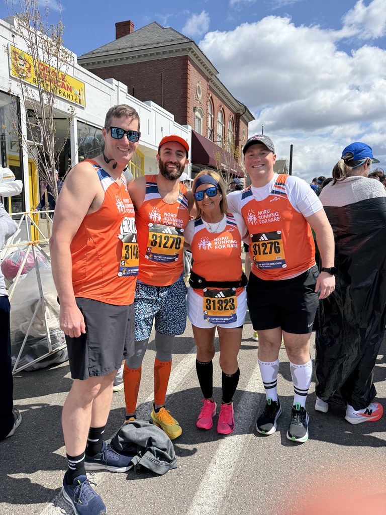 RareDiseases's tweet photo. We're still feeling the impact of the 130th #BostonMarathon 💙💛 Our #RunningForRare® team turned 26.2 miles into a powerful movement for the #RareDisease community—running for 13 rare diseases and one united mission.

You can still read their stories and support their efforts here:
https://t.co/7IDbKWdiSB