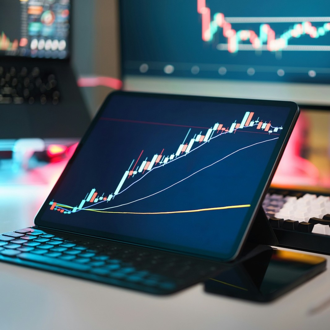 CoinMarketCap tweet media