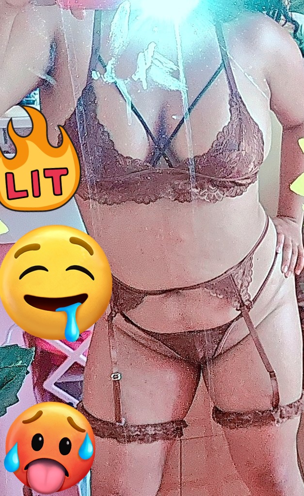 stefyNalgo34738's tweet photo. @AlFaHotwife 😈😈🤤🤤🤭 https://t.co/hDxCULgAEi