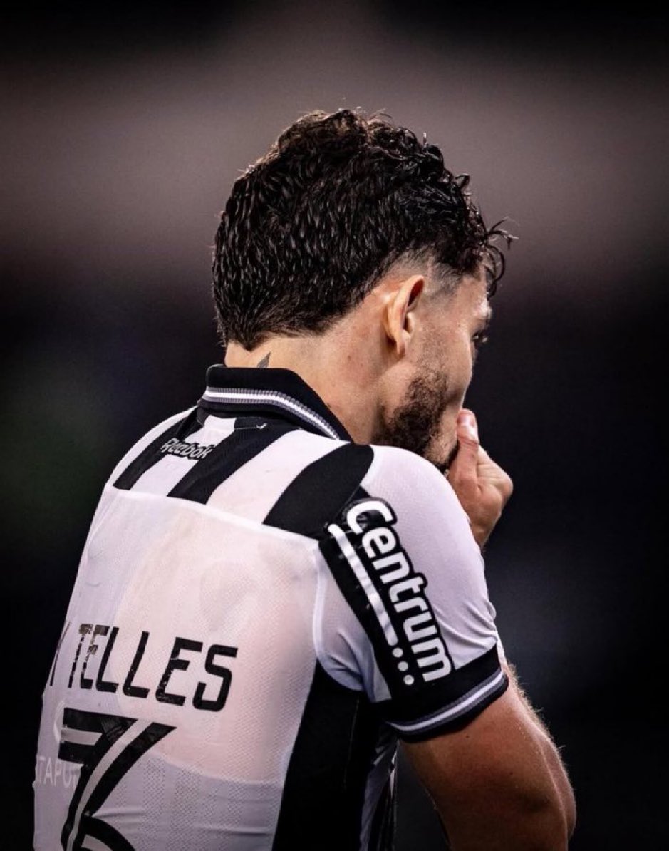 Noite de Copa tweet media