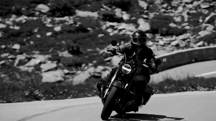 parkainhoa13's tweet photo. Jungkook and his Harley, that's it, that the post https://t.co/BYsMUPnUJ8
