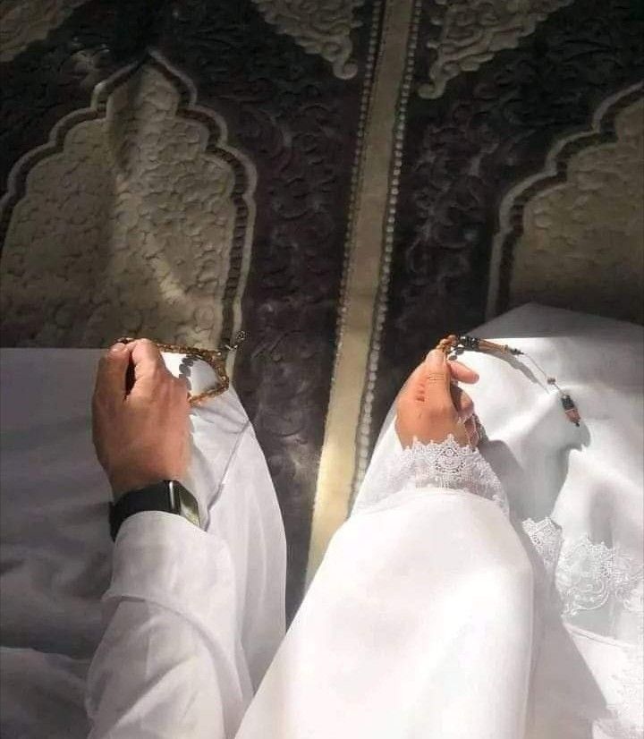 Sheikh_Tweets_1's tweet photo. 𝑨𝒖𝒓 𝑲𝒉𝒖𝒃𝒔𝒐𝒐𝒓𝒕𝒊 𝑻𝒐𝒉 𝑭𝒂𝒌𝒂𝒕 𝑯𝒂𝒍𝒂𝒍 𝑴𝒐𝒉𝒂𝒃𝒃𝒂𝒕 
𝑴𝒂𝒊 𝑯𝒂𝒊 >>>🫶✨❤️ https://t.co/N8JDbHDJH4