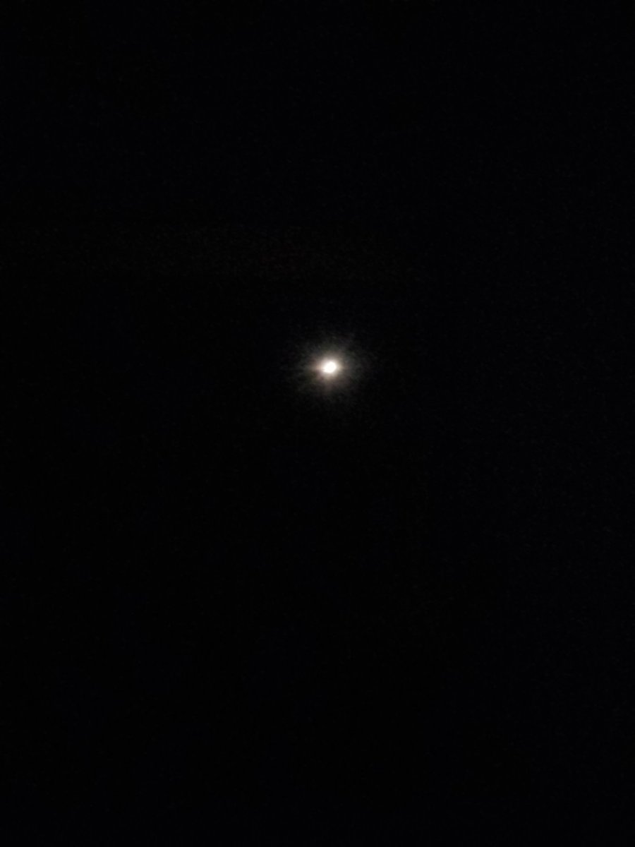 DarMo68's tweet image. Gdy patrzę na Niego #Moin #Moon przez okno to pełnia i now z 4 kwadra też są w obrębie okna, gdy ustawie odpowiednie przyrządy, zmiezylbym prędkość obrotowa Ziemi ? I 🌙 🤔
#students 
#illuminati