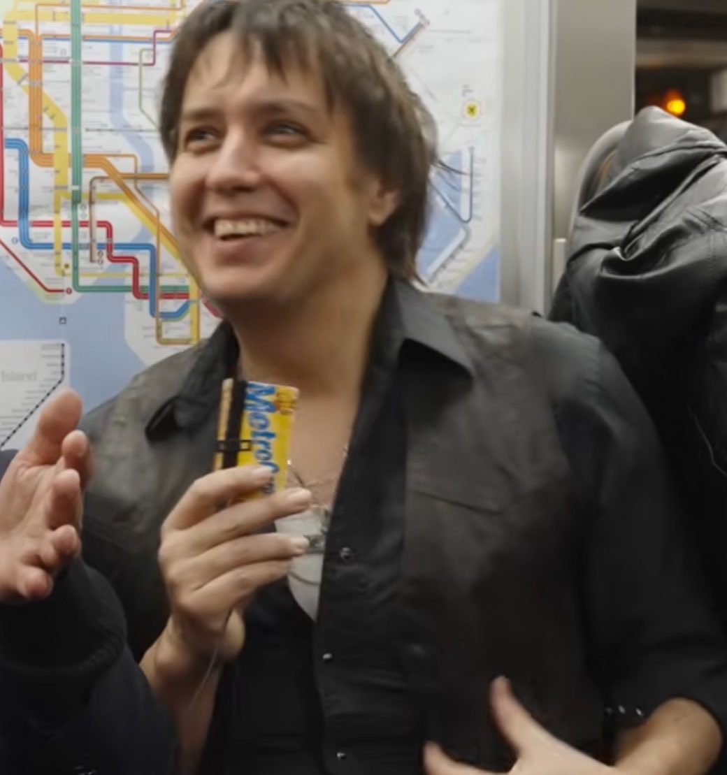 Lian ☮︎ tweet media