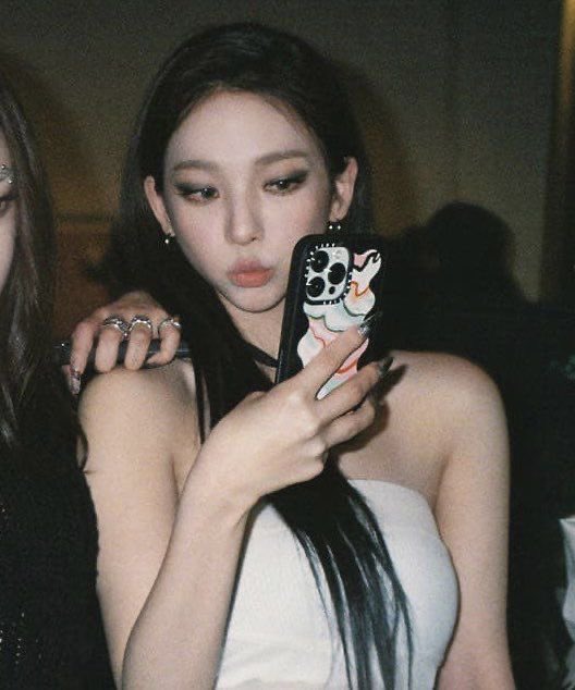 Daniela. tweet media