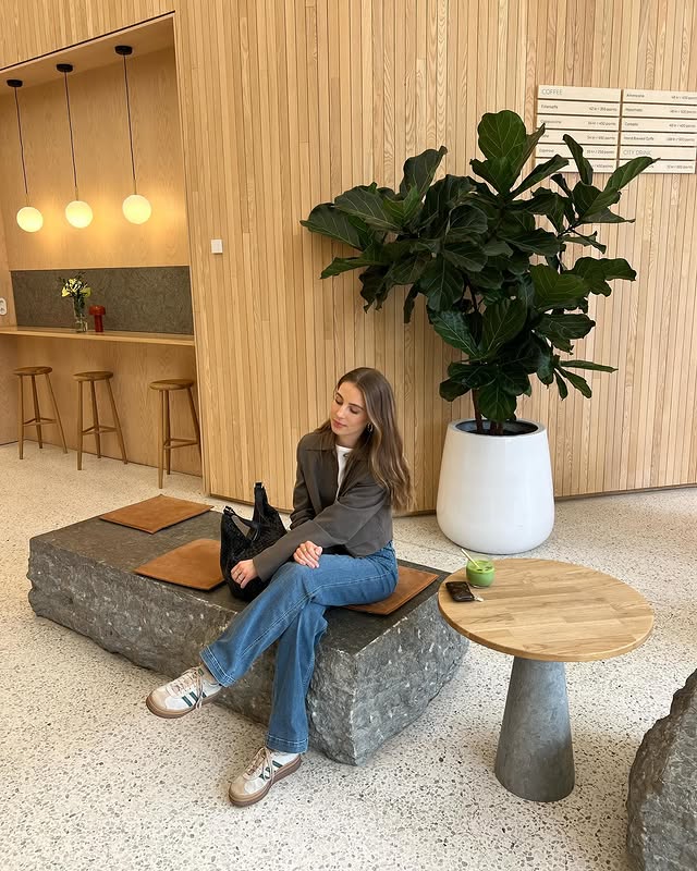 TiaCarpentier's tweet image. slow mornings, matcha, and a little peace 🍵#drinks #matchalover #teatime