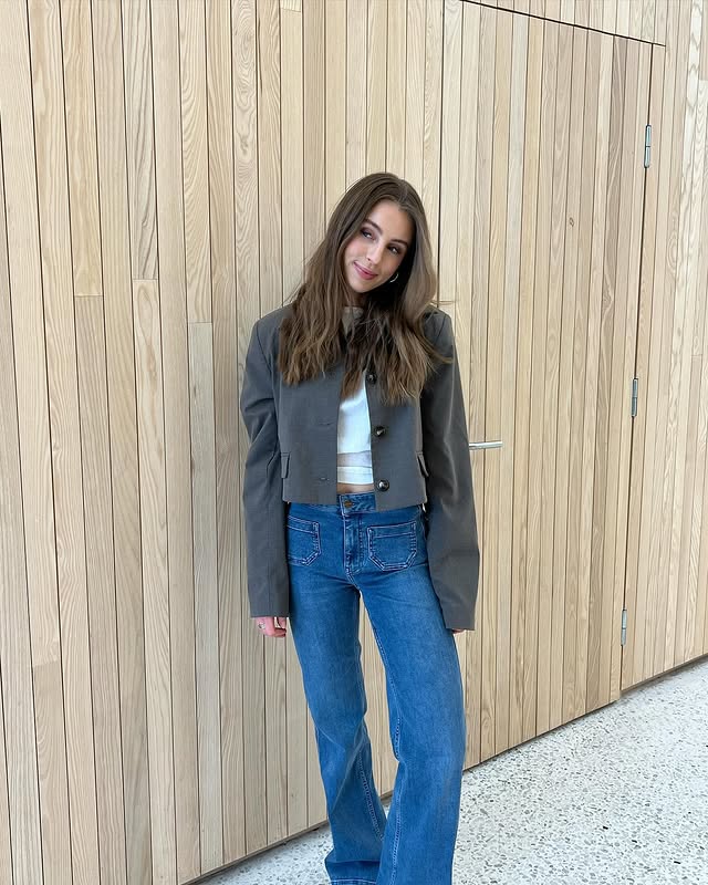 TiaCarpentier's tweet image. slow mornings, matcha, and a little peace 🍵#drinks #matchalover #teatime