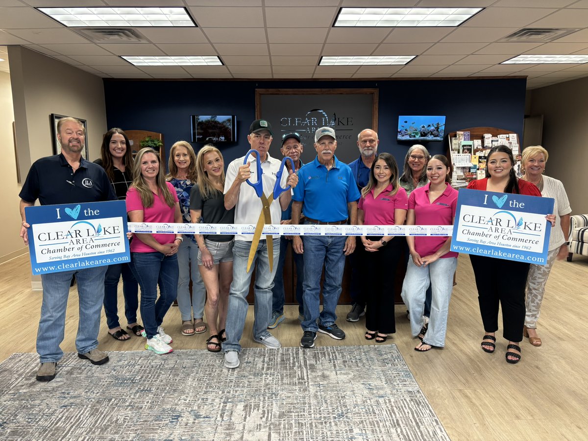 clacctx's tweet image. ✂️ Thank you to everyone who joined us for the Ribbon Cutting for Rockin’ Rooftops! We’re so grateful for the support, energy &amp;amp; community spirit that made it so special 💙
Welcome to the Chamber family! 👏
#ClearLakeAreaChamberOfCommerce #RibbonCutting #CommunityStrong