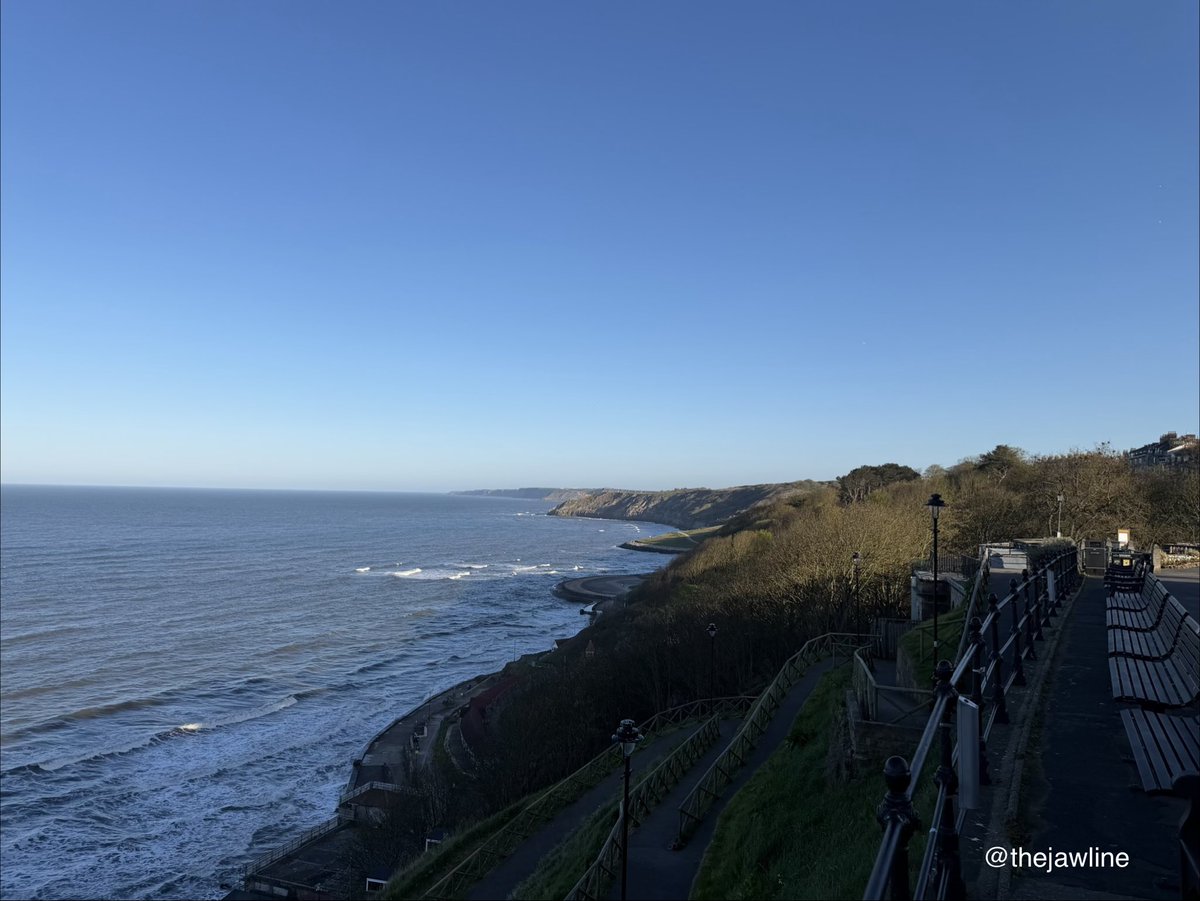 thejawline's tweet image. Evening views from a promenade along the Esplanade #scarborough #southcliff #sunshine #stroll