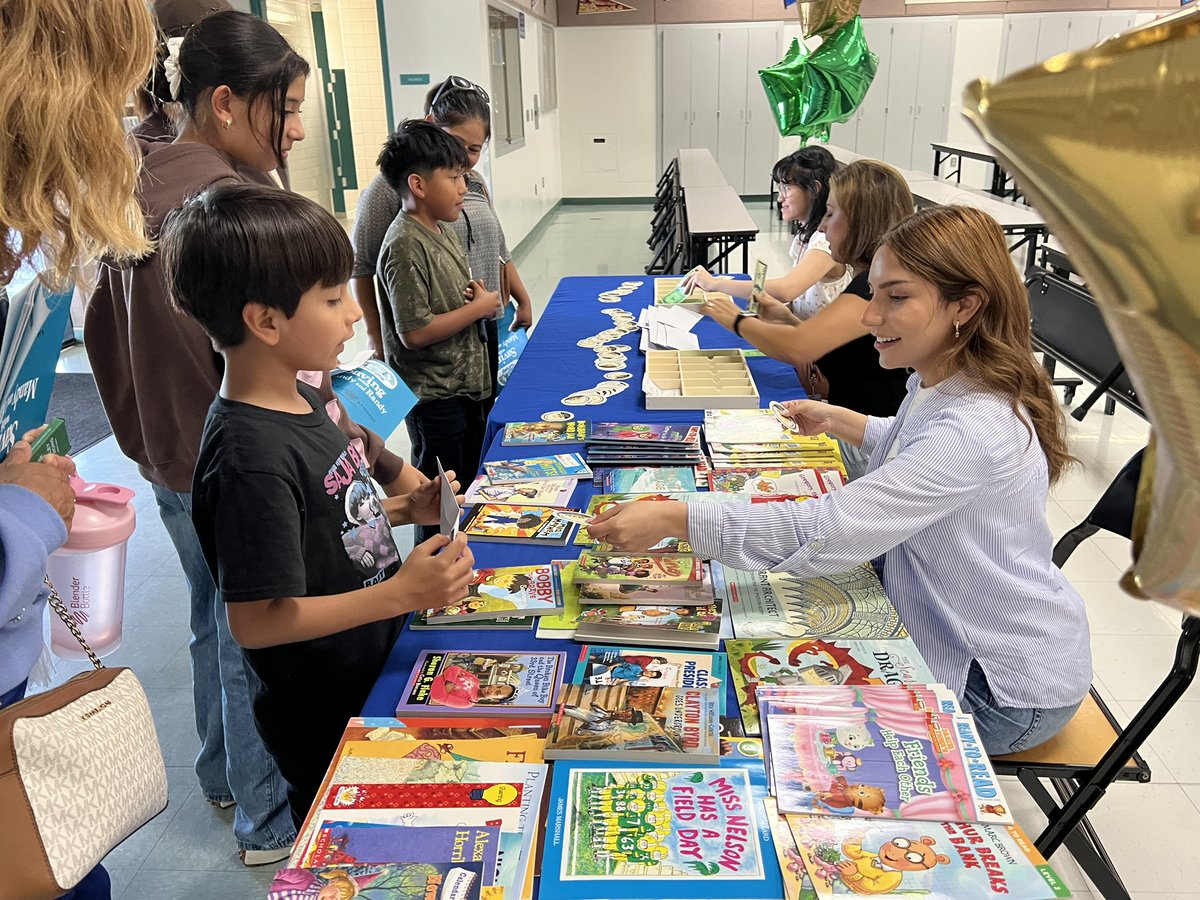 PBVUSD's tweet photo. Thank you to Valley Strong and all the families who joined our Family Engagement Night for Financial Literacy Month! 💰 We loved seeing everyone engaged in learning about saving through fun, hands-on activities with Rocky the Raccoon! https://t.co/lB0mdDbpJ5