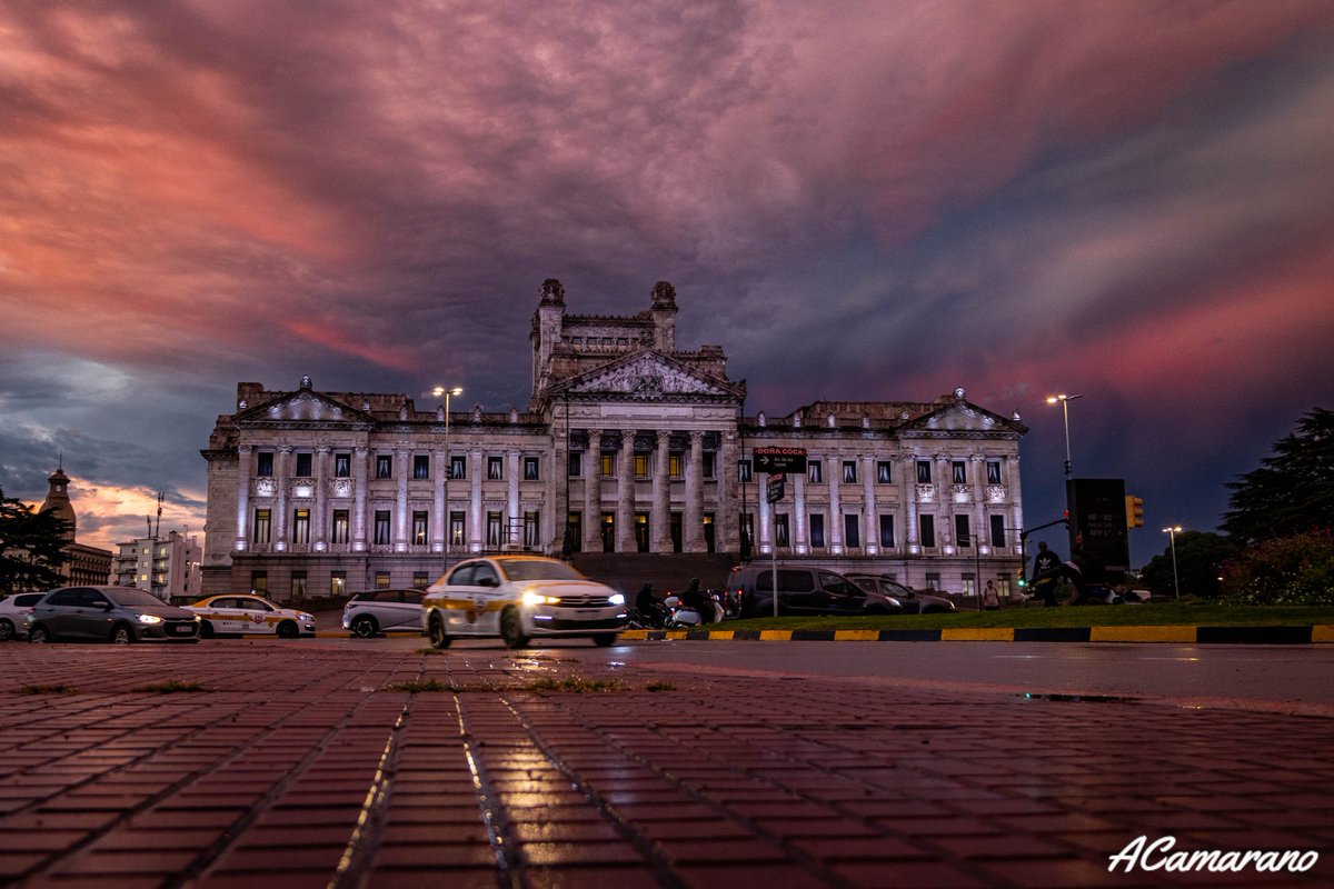 AngelCamarano1's tweet image. Palacio Legislativo del Uruguay 
#Montevideo
