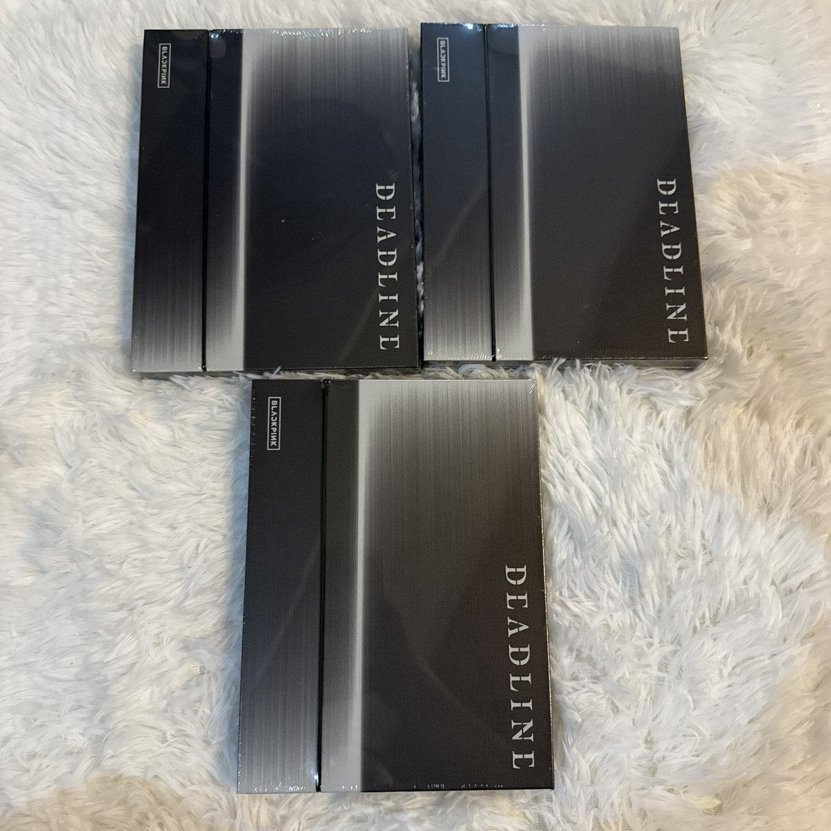 yeontannieee__'s tweet photo. wts lfb ph 

discounted blackpink deadline 

Grey ver sealed ₱700 
OT4 keyring pob set ₱380 
Random pobs  - see photo for price

- payo
- pampanga 
- jnt 
- maribank/gcash/bpi 

t. blackpink bp deadline grey pob ktown4u ygselect weverse jisoo jennie rosé lisa ph https://t.co/m3h5zpOGsJ
