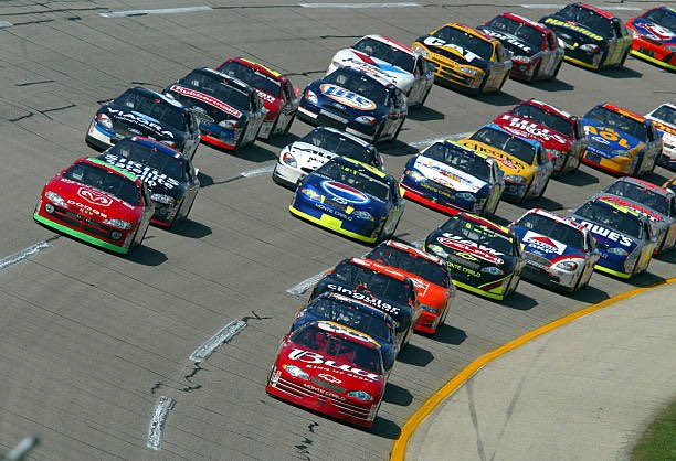 row_racing's tweet photo. Dale Earnhardt Jr. - (4/21/2002)
#Aarons499 🏁
#TalladegaSuperspeedway https://t.co/2RcX8py7vk